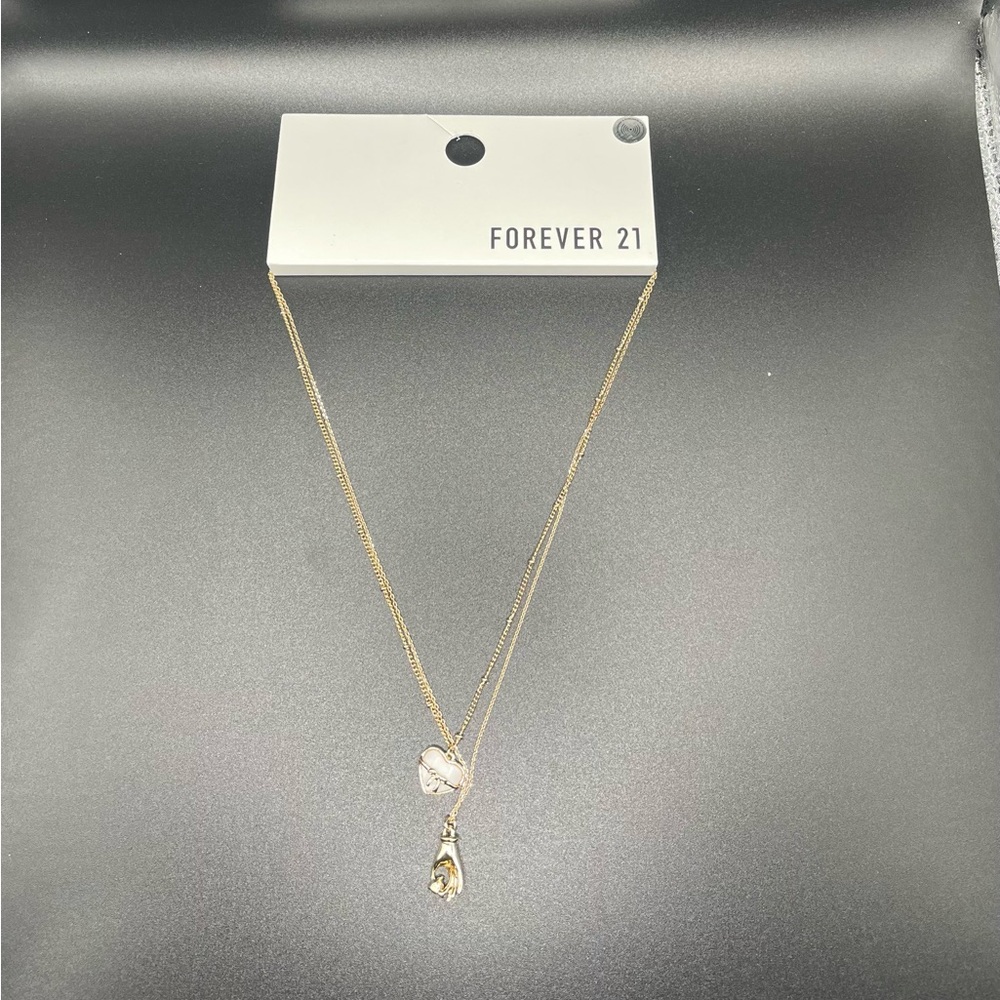 Forever 21 Gold Heart Pendant Necklace